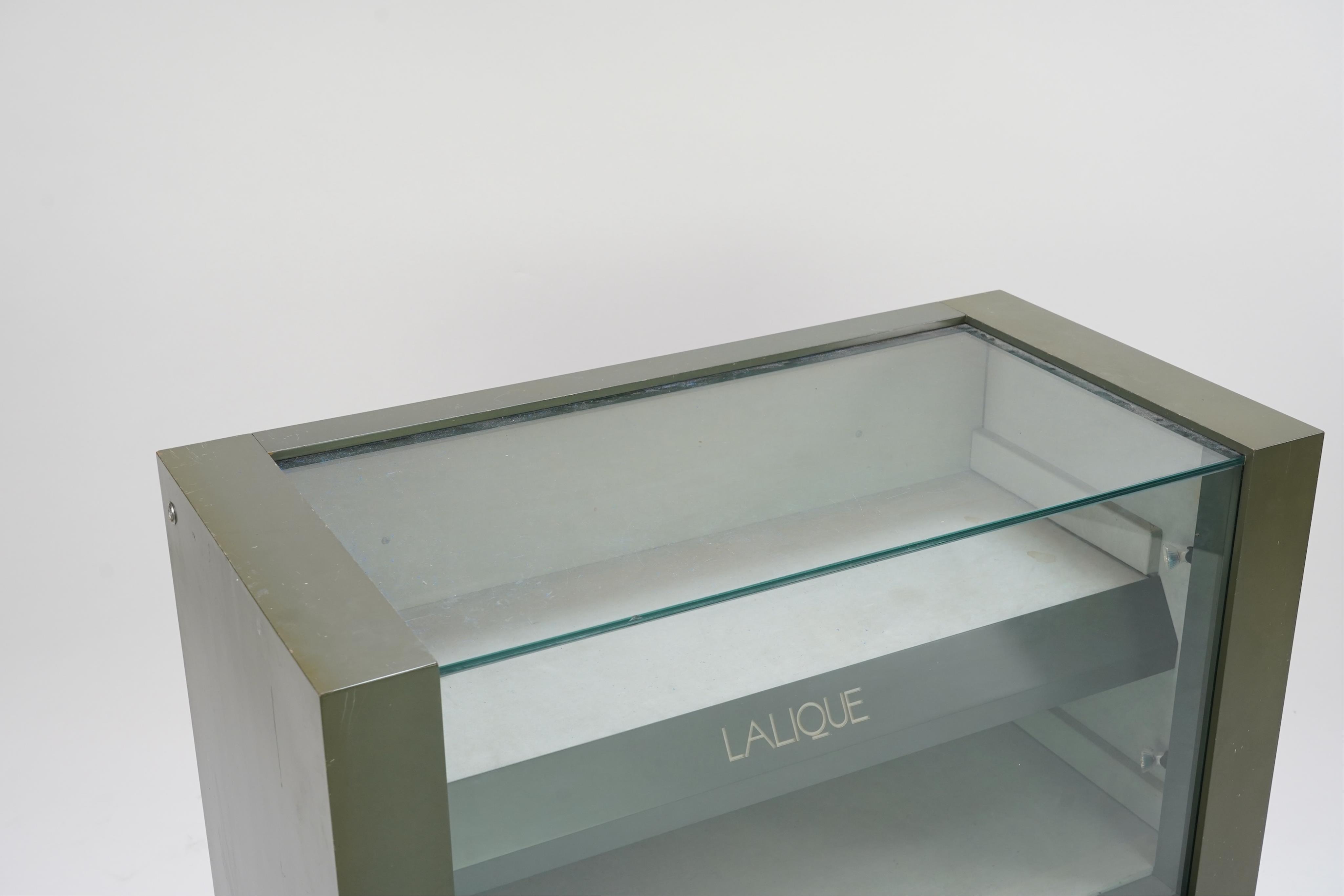 Lalique: A branded modern display cabinet